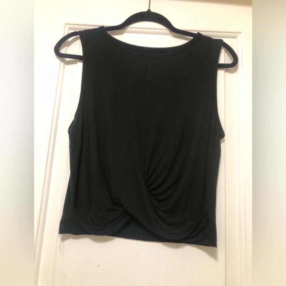 ALO Yoga Black Sleeveless Twist-Front Tank top size Small